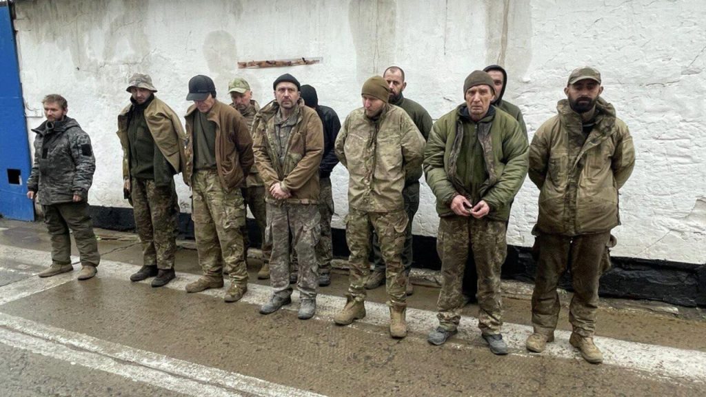 Стал известен распорядок пленных ВСУшников