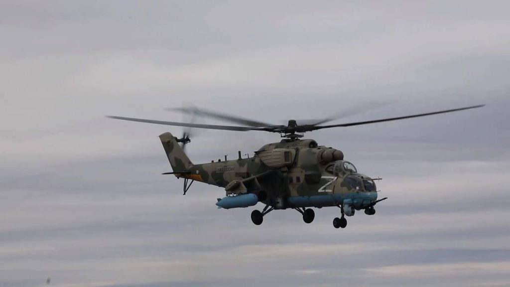 Ударный вертолёт Ми-35М с БКО Л-370 «Витебск» армейской авиации ВКС РФ в зоне проведения СВО. Военный Осведомитель