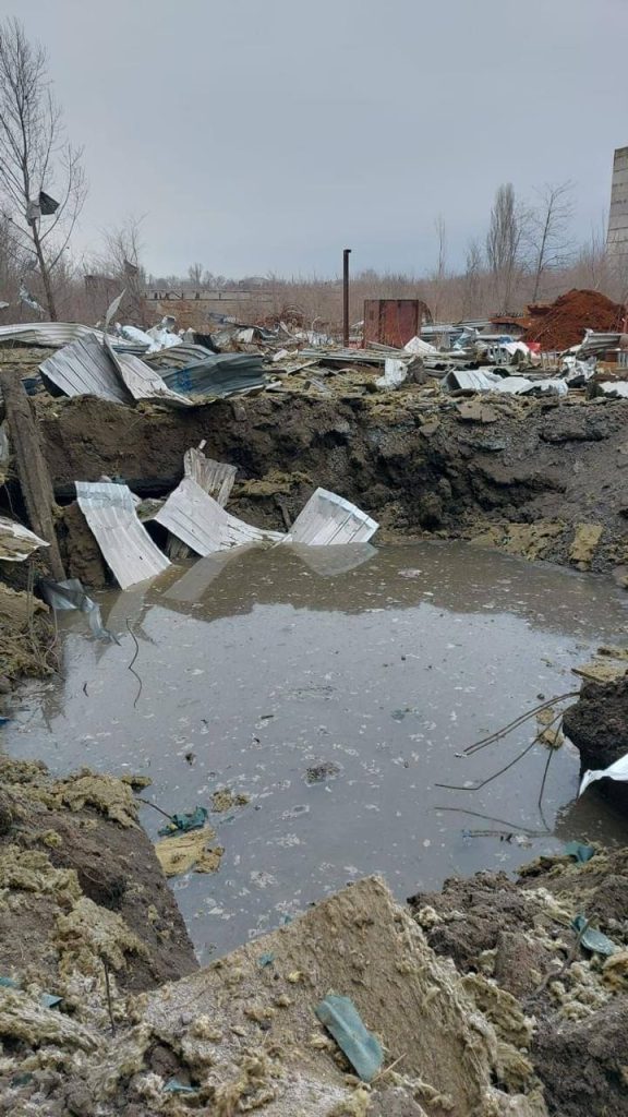 Кадры последствий ударов по территории ЧАО «НКМЗ» в Краматорске