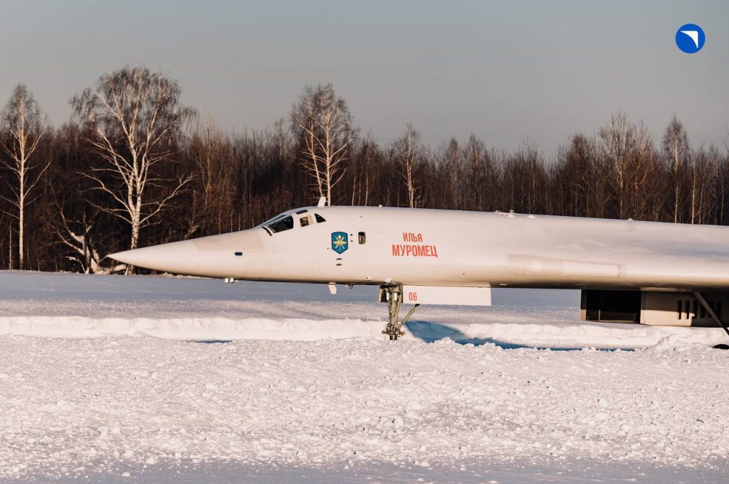 Красивые фотографии модернизированного стратегического бомбардировщика-ракетоносца Ту-160М «Илья Муромец» во время вчерашнего полета