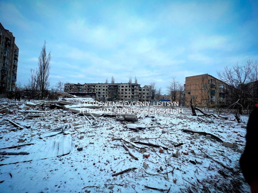 Кадры с разбитого центра Авдеевки