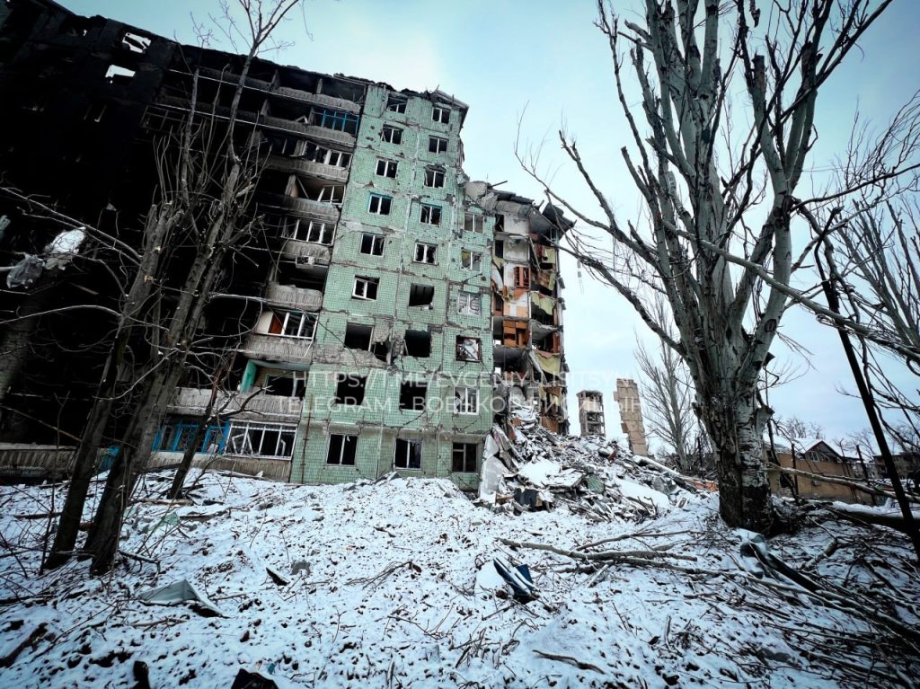 Кадры с разбитого центра Авдеевки
