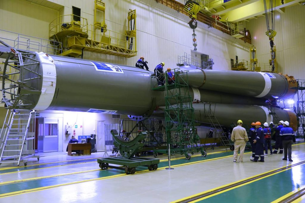 На космодроме Байконур продолжается подготовка с запуску космического грузового корабля "Прогресс МС-26"