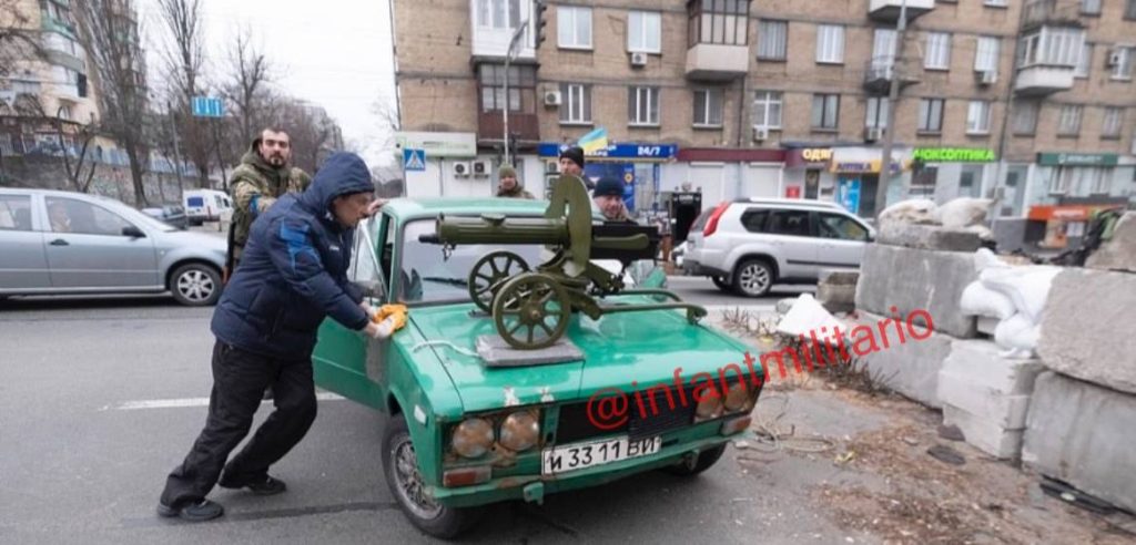 Блокпостов по Киеву станет больше. Это "тренировка", — начальник КГВА Попко