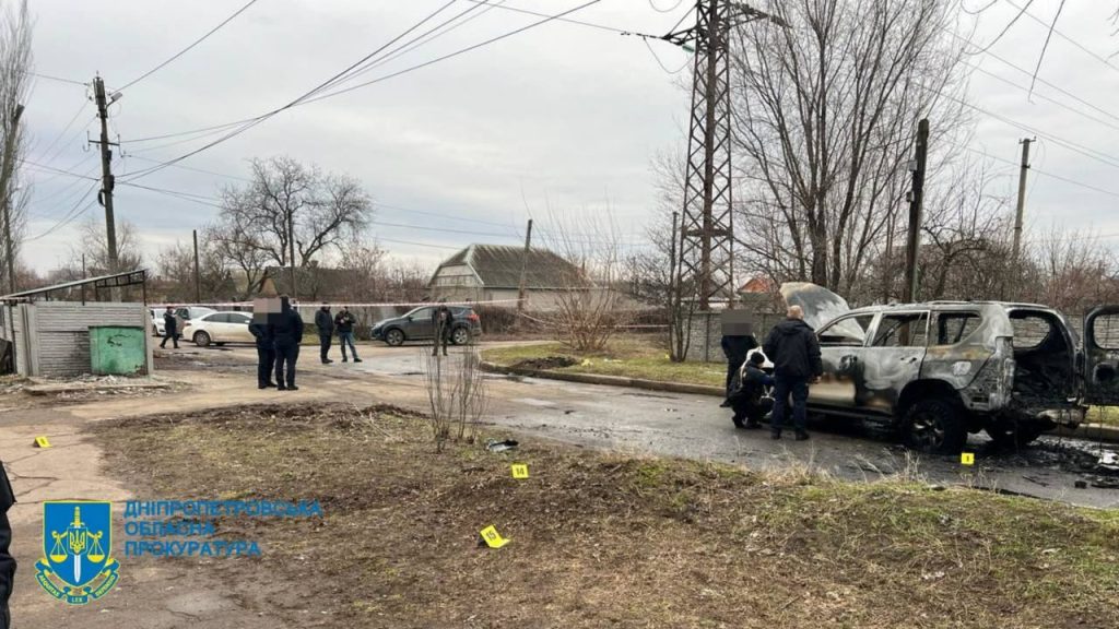 В Никополе Днепропетровской области был расстрелян автомобиль заместителя мэра города, сам украинский чиновник погиб на месте