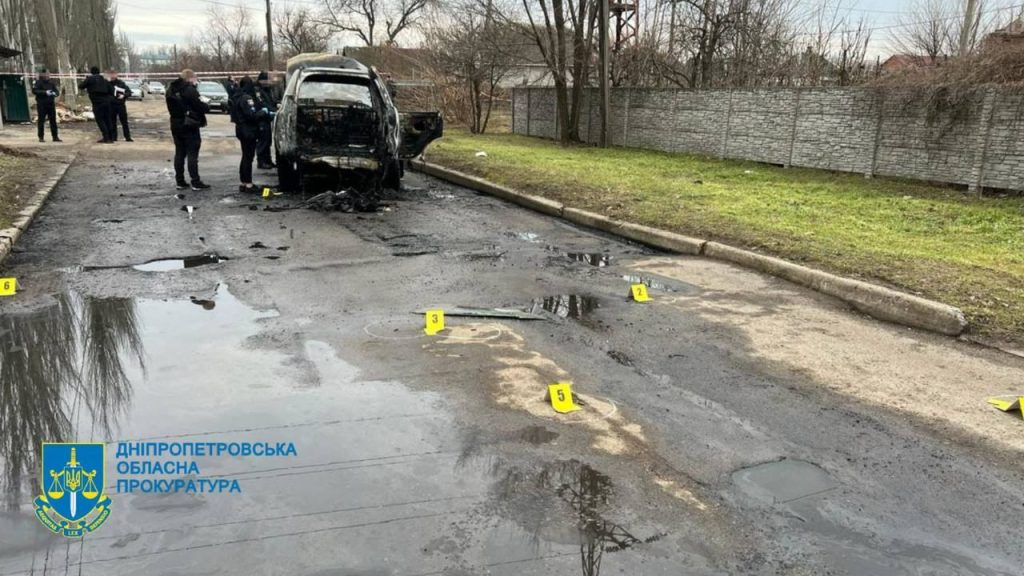 В Никополе Днепропетровской области был расстрелян автомобиль заместителя мэра города, сам украинский чиновник погиб на месте