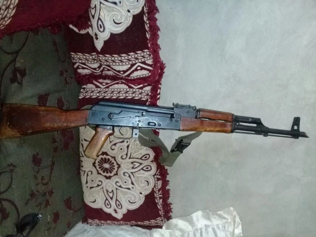 Одним из самых массовых образцов стрелкового оружия  армии Сирии до гражданской войны был северокорейский Тип-68 (национальная версия АКМ)