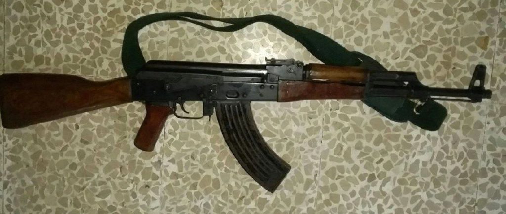 Одним из самых массовых образцов стрелкового оружия  армии Сирии до гражданской войны был северокорейский Тип-68 (национальная версия АКМ)