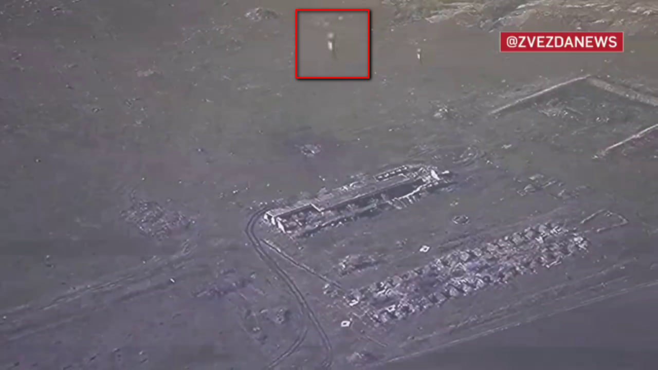 Авиаудар ВКС РФ по, как утверждается, пусковой установке M142 HIMARS в населенном пункте Белая Криница Херсонской области