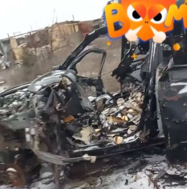 Внедорожник - уничтожен. В н.п Ивановское Донецкой области
