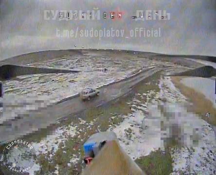 Внедорожник - поражен. В Донецкой области