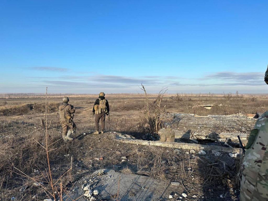 Фото с укрепрайона "Зенит", он же база ПВО, который был взят бойцами 1-й Славянской бригады 1-го АК 15 февраля
