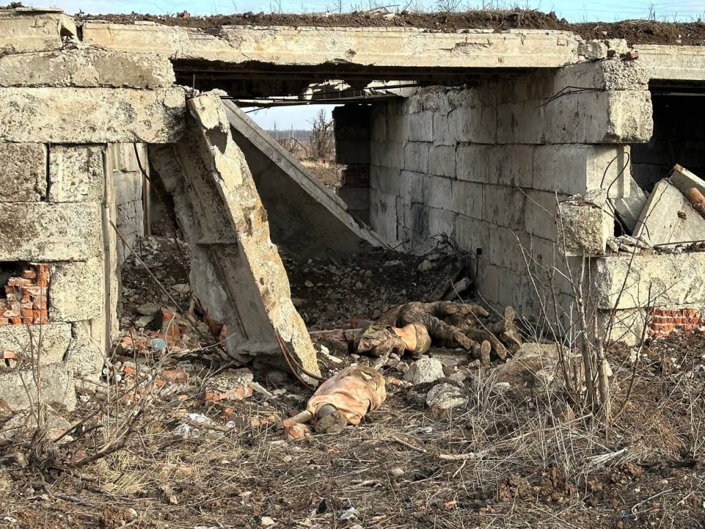 Фото с укрепрайона "Зенит", он же база ПВО, который был взят бойцами 1-й Славянской бригады 1-го АК 15 февраля