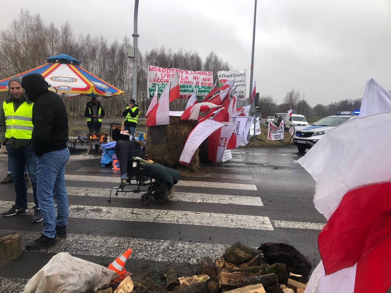 Польские фермеры начали акции протеста по всей стране
