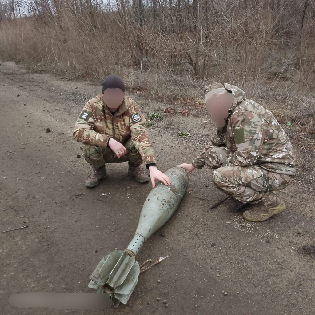 Вот едешь так вечером, на дороге то разметка стёрта, то ямы по колено, то фазан пробежит, а тут на тебе...
