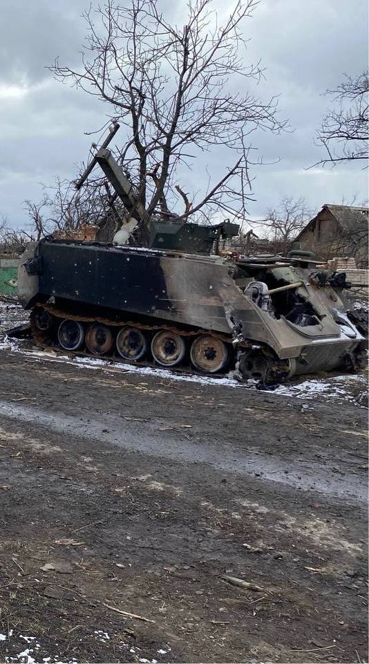 M113 - уничтожен. В  г. Авдеевка Донецкой области