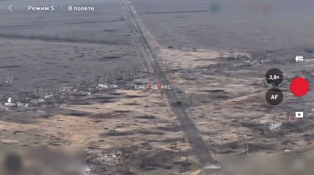 M113 - поврежден и брошен. Бронетранспортер брoшeн ВСУ после наезда на мину