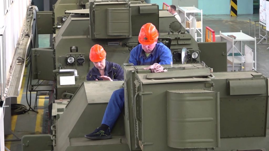 Производство радиолокационных комплексов разведки и контроля стрельбы «Зоопарк-1М» на мощностях НПО «Стрела»