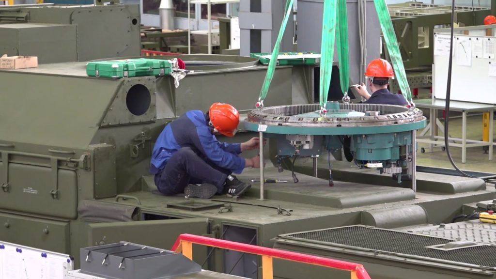 Производство радиолокационных комплексов разведки и контроля стрельбы «Зоопарк-1М» на мощностях НПО «Стрела»