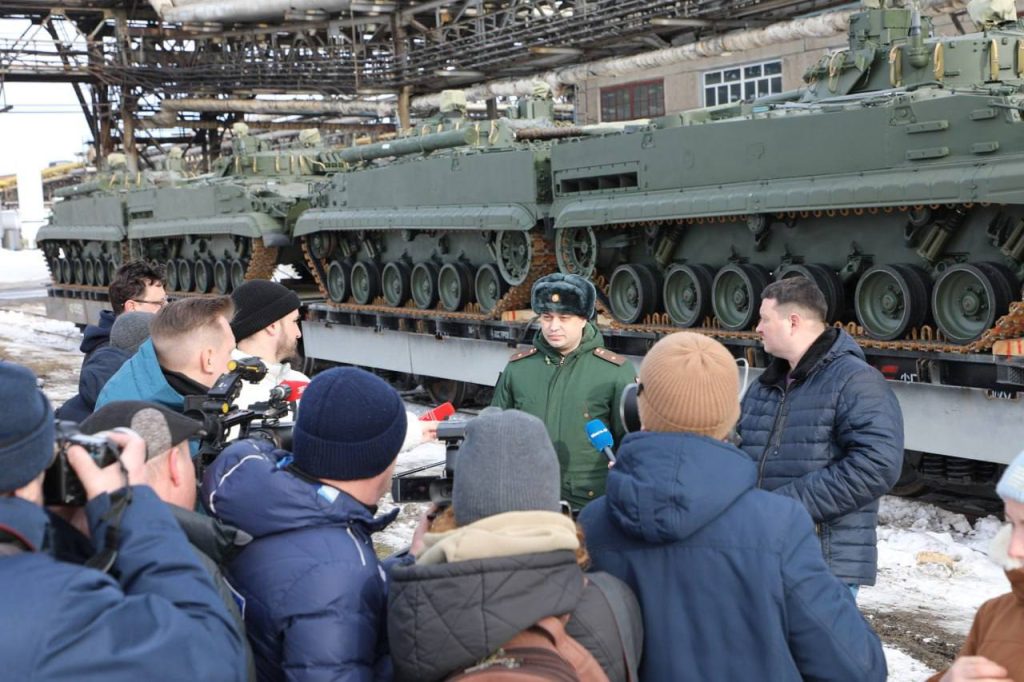 Вторая в этом году партия БМП-3 производства КМЗ отправилась в войска