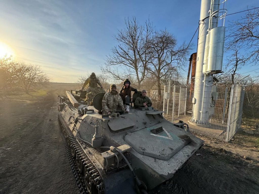 Выдалась редчайшая возможность произвести тест-драйв ПВО машины МТЛБ с крутейшими парнями из 76-й дивизии 4 зрп