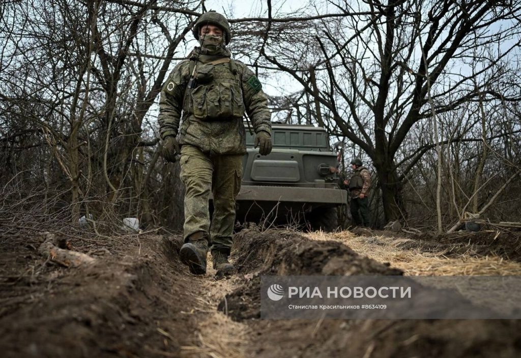 Расчёт РСЗО 9К57 «Ураган» Центрального военного округа на Авдеевском направлении