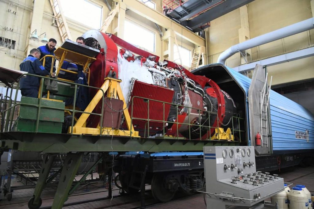 Космический корабль "Союз МС-25" доставлен на заправочную станцию площадки 31 для заправки комбинированной двигательной установки сжатыми газами и компонентами топлива