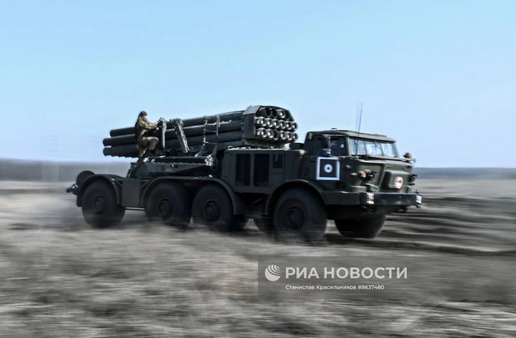 Боевая работа расчёта РСЗО 9К57 «Ураган» Центрального военного округа на Авдеевском направлении