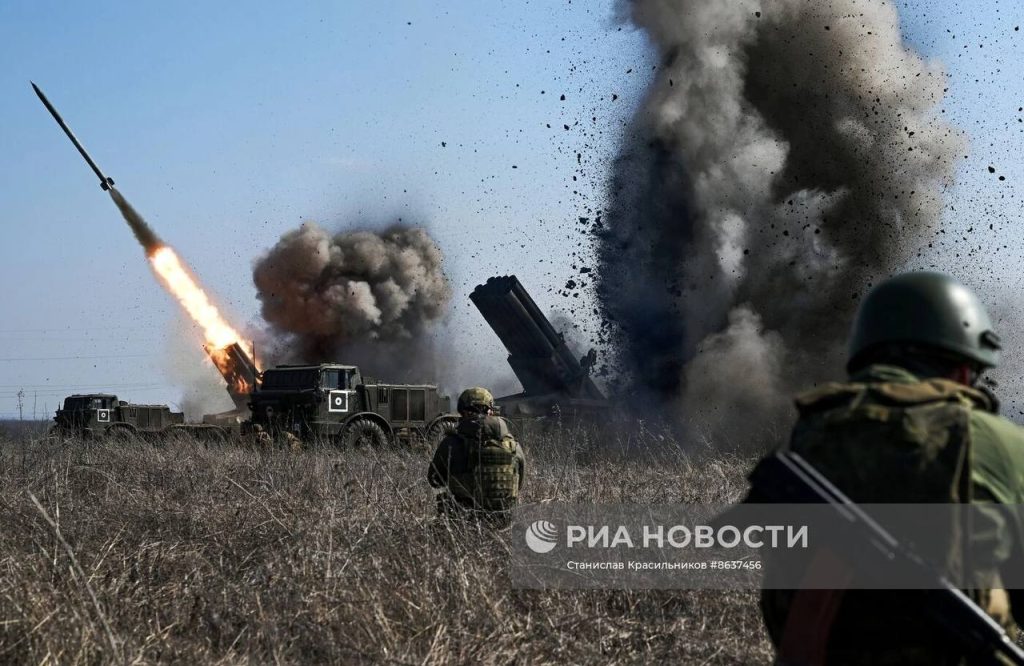 Боевая работа расчёта РСЗО 9К57 «Ураган» Центрального военного округа на Авдеевском направлении
