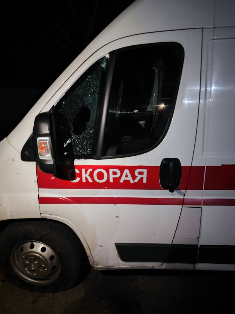 В Каховке ВСУ сбросили взрывчатку на скорую помощь с больным ребенком