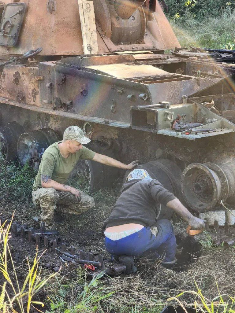 Еще одна уничтоженная в зоне проведения СВО украинская 152-мм самоходная гаубица. 2С3 «Акация».