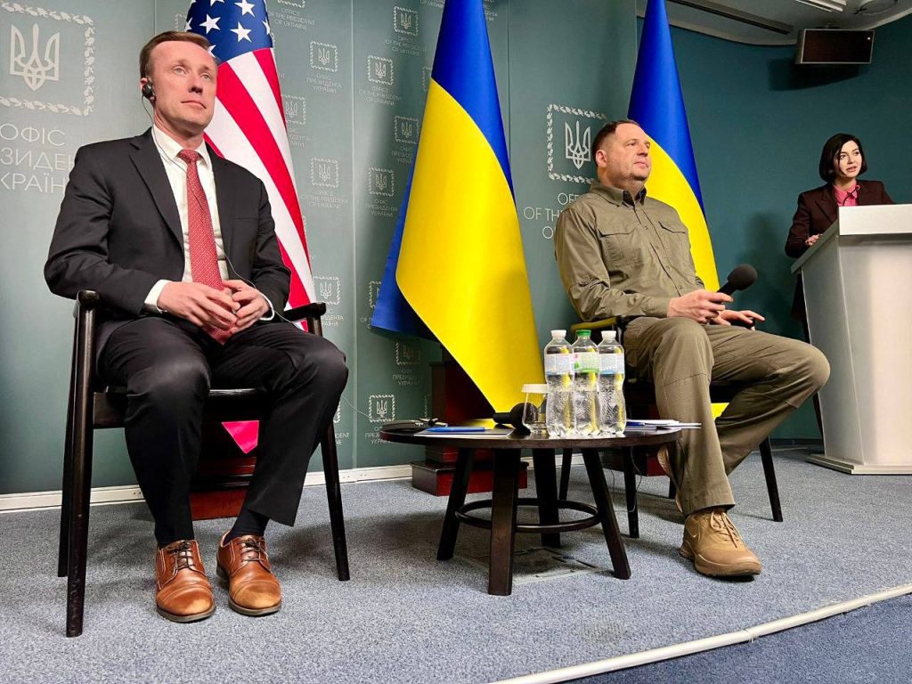 Неожиданно: Джейк Салливан, советник по национальной президента безопасности США, приехал с визитом в Киев