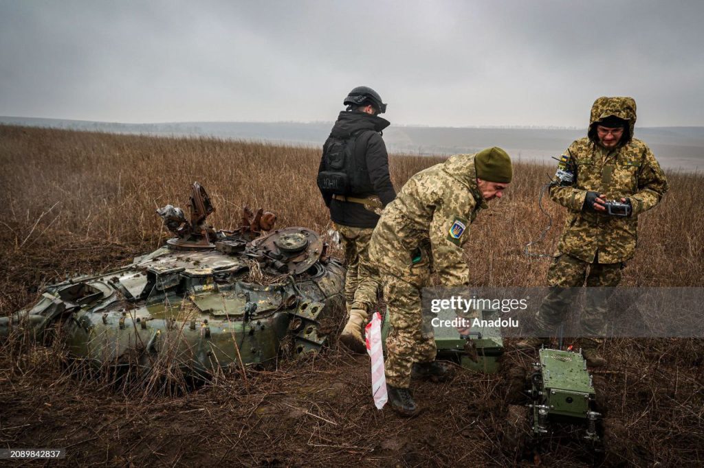 Полевые испытания очередной роботизированной платформы одного из подразделений ВСУ