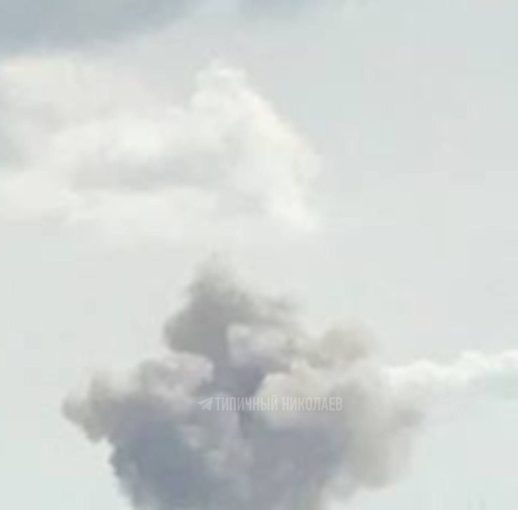 О сильном взрыве в Николаеве сообщают местные паблики