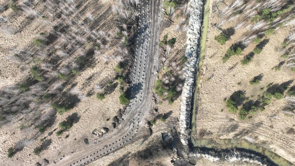 Режим Зеленского возводит фортификационные сооружения в Киевской, Харьковской и Сумской областях