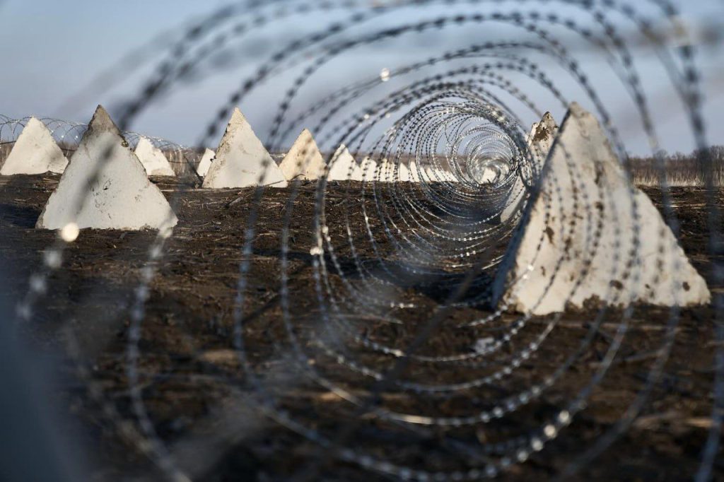 Режим Зеленского возводит фортификационные сооружения в Киевской, Харьковской и Сумской областях