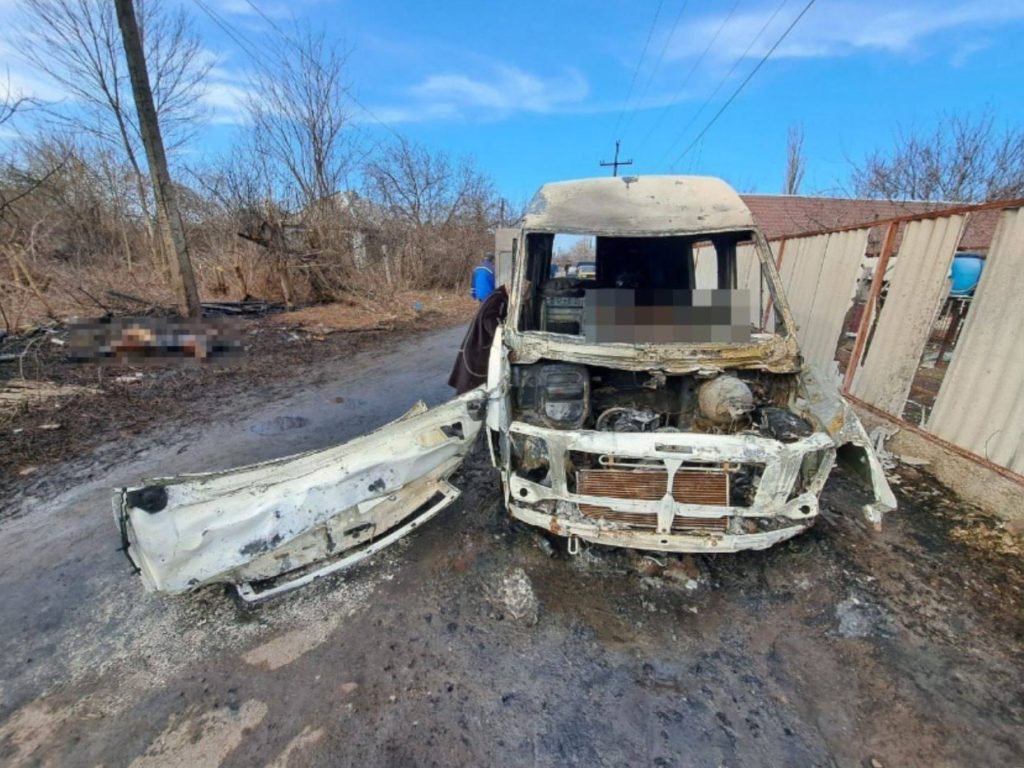 В Горловке также сброс с украинского беспилотника — атакован гражданский автомобиль