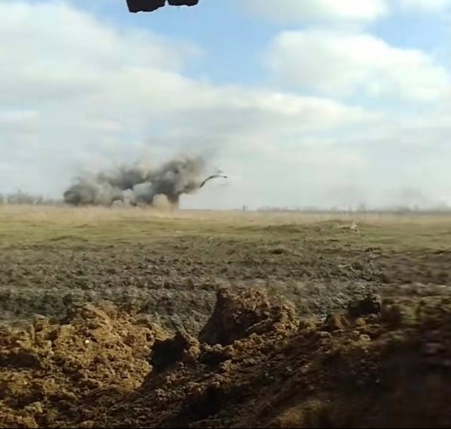 БМП-1 - повреждена и брошена