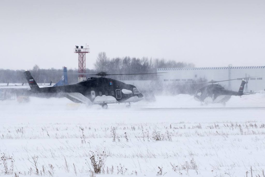 Сразу пара Ми-38 в Новосибирске