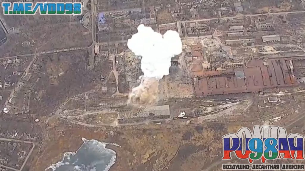 Прилет ФАБ-1500-M54 с УМПК по территории Часовоярского огнеупорного комбината