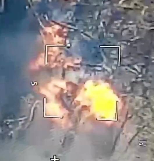 2С1 Гвоздика - уничтожена. Замаскированная  САУ ВСУ поражена снарядом 3ОФ39
