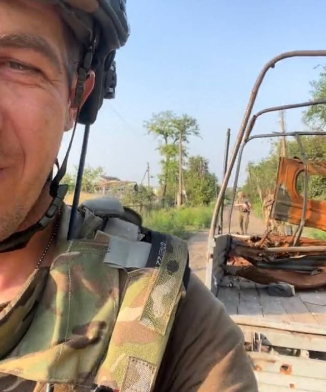 ГАЗ-66 - уничтожен. В  Луганской области