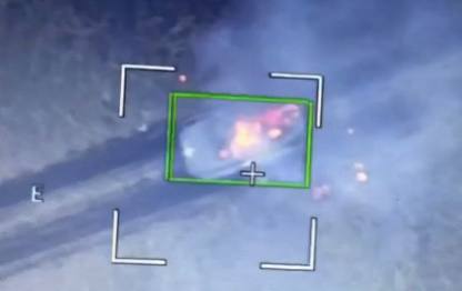 БМП-1 - уничтожена. БMП с экранами  была поражена расчетом БпЛA Х-52 ВС РФ.