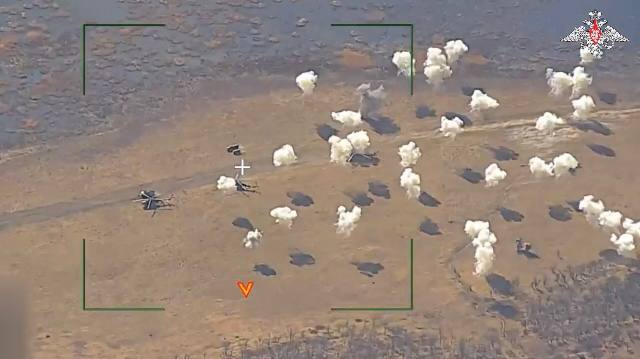 Ми-8МТ - уничтожен, Ми-17В-5 - уничтожен