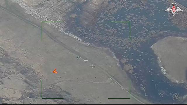 Ми-8МТ - уничтожен, Ми-17В-5 - уничтожен