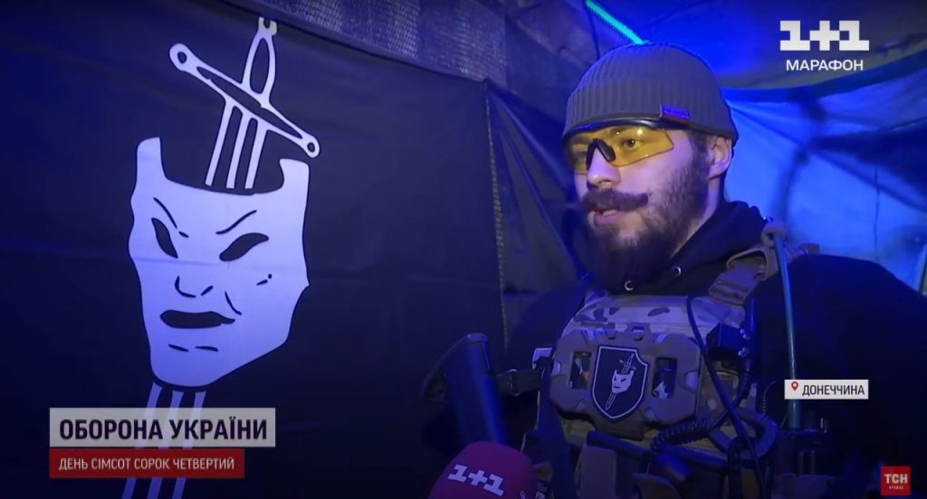 Абсолютно не стесняясь по центральному ТВ они показывают подразделение "Brandenburg-800", входящее в 93 ОМБр "Холодный Яр"