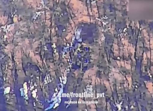 Т-64БВ - уничтожен. Возле с. Ступочки Донецкой области