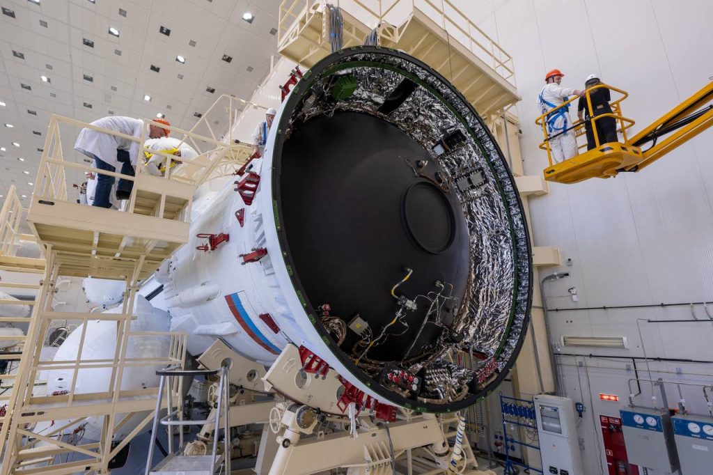 На космодроме Восточный проведена окончательная сборка ракеты-носителя "Ангара-А5"