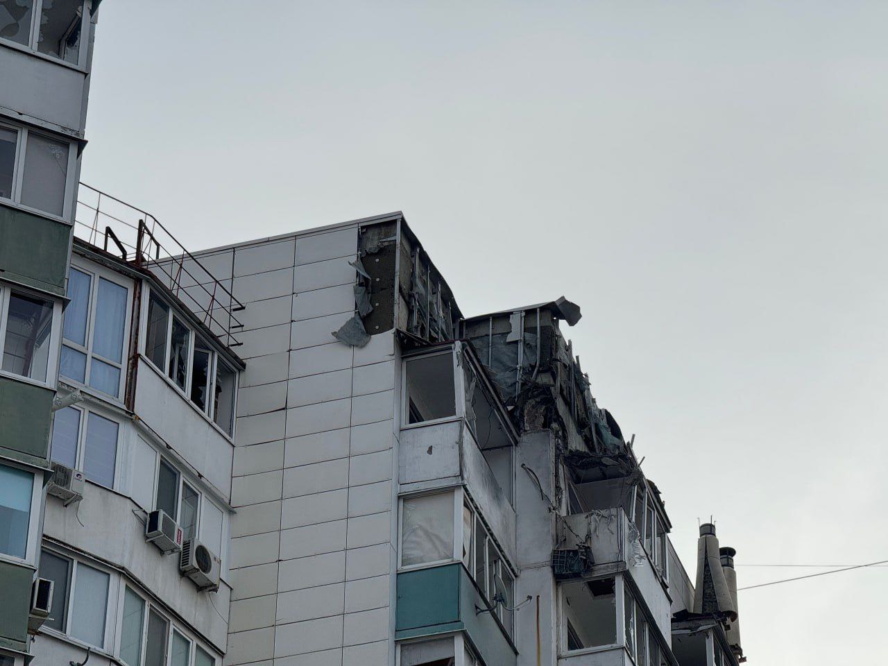 Пять человек пострадали из-за утреннего обстрела Белгорода и Белгородского района — две женщины и трое мужчин госпитализированы