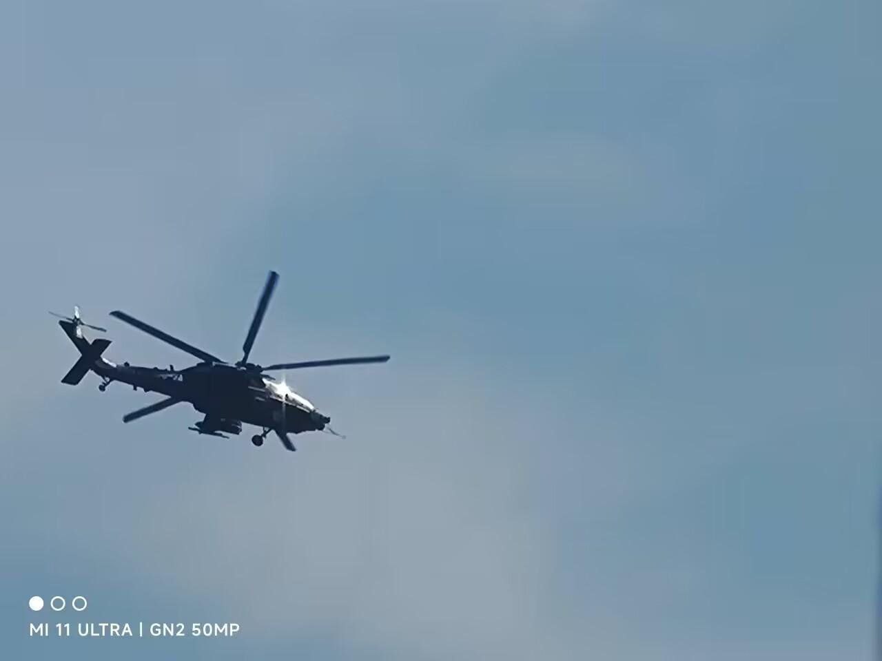 В социальных сетях КНР появились фотографии некоего нового китайского ударного вертолёта